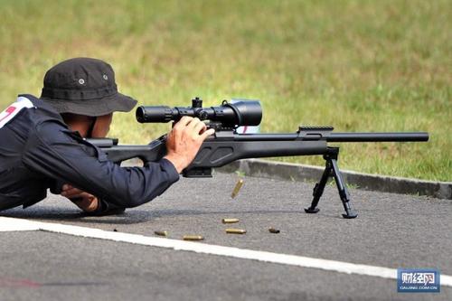 梦见警察替我挡枪 梦见枪和警察