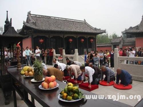 梦见祭祀 神道 道场怎么回事 梦见祭祀 神道 道场有什么预兆 弥勒菩萨道场