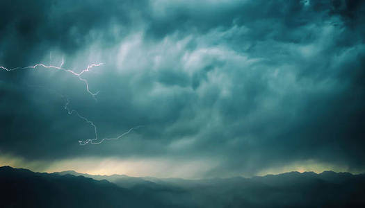 梦见雷电风雨 梦见电闪雷鸣龙在天上飞